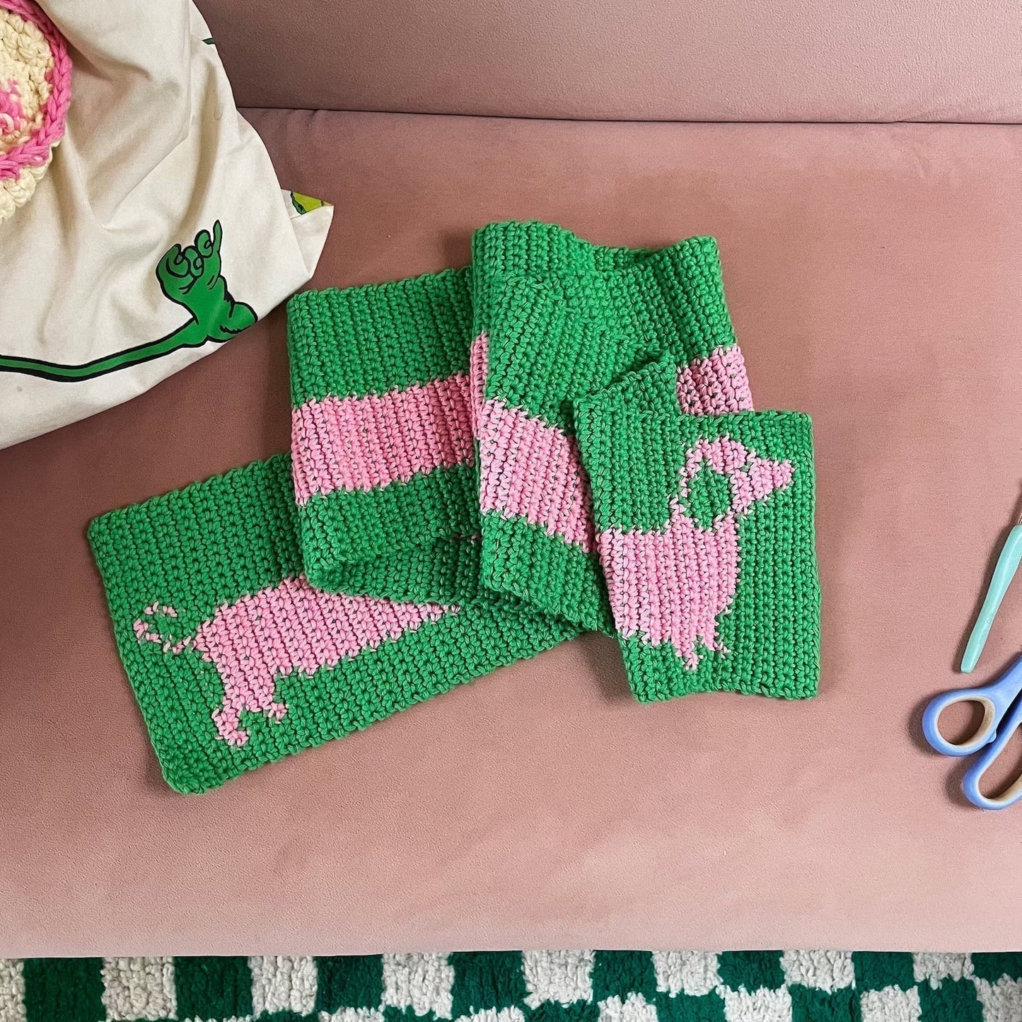 Cute Sausage Dog Scarf Crochet Pattern