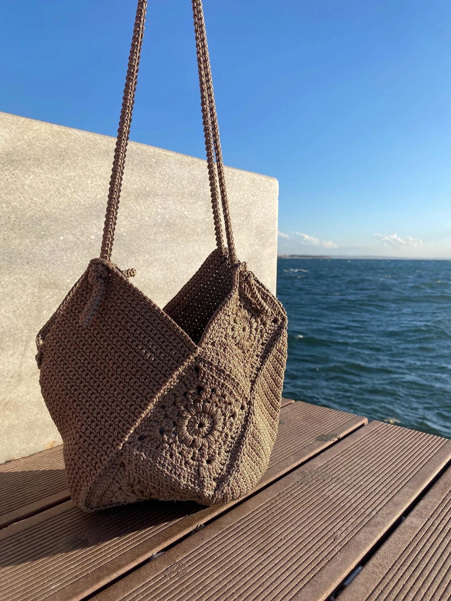Beach Granny Square Jute Bag Crochet Pattern