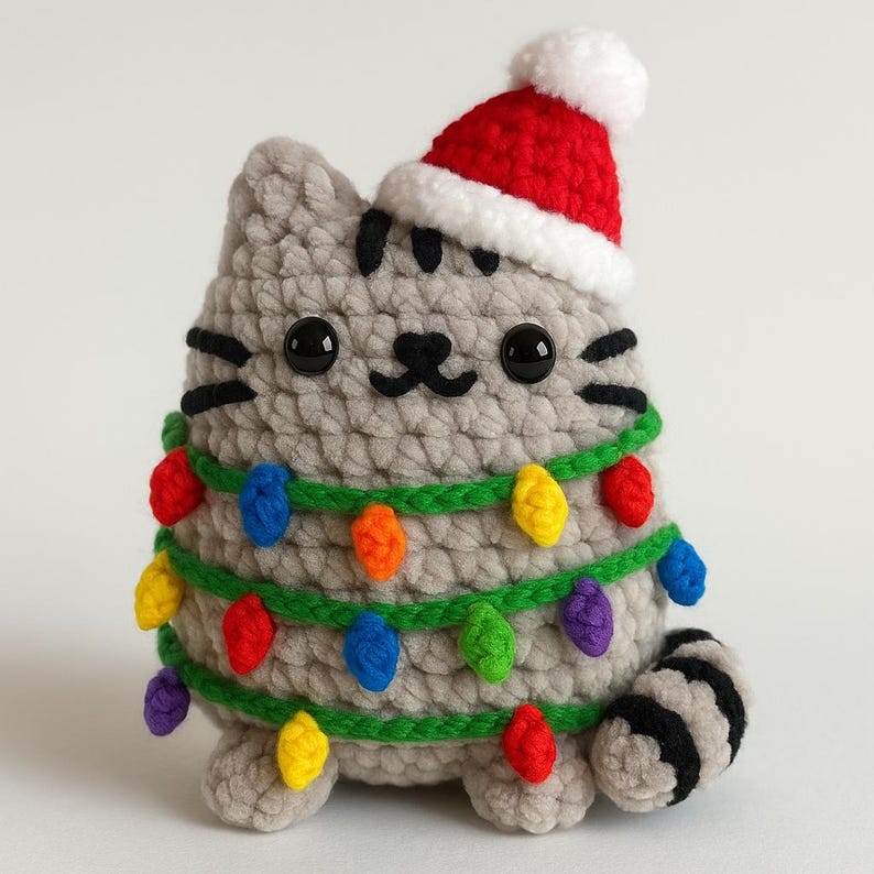 Christmas Cat tangled in chrismas tree lights crochet pattern